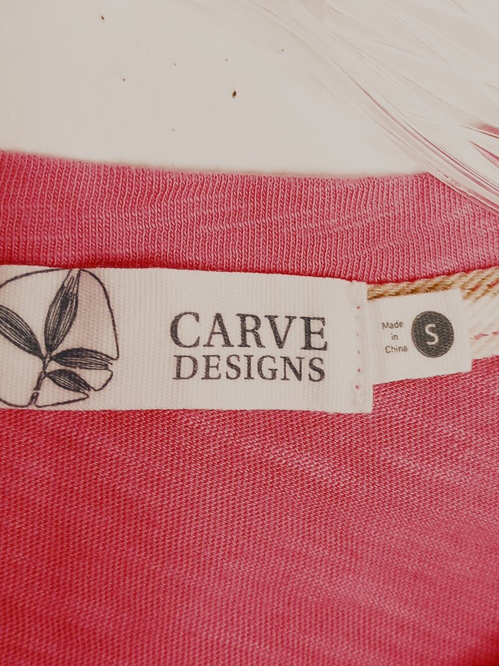 Carve Designs Heathered Pink Graphic Organic Cotton Tee NWOT - Picture 3 of 6